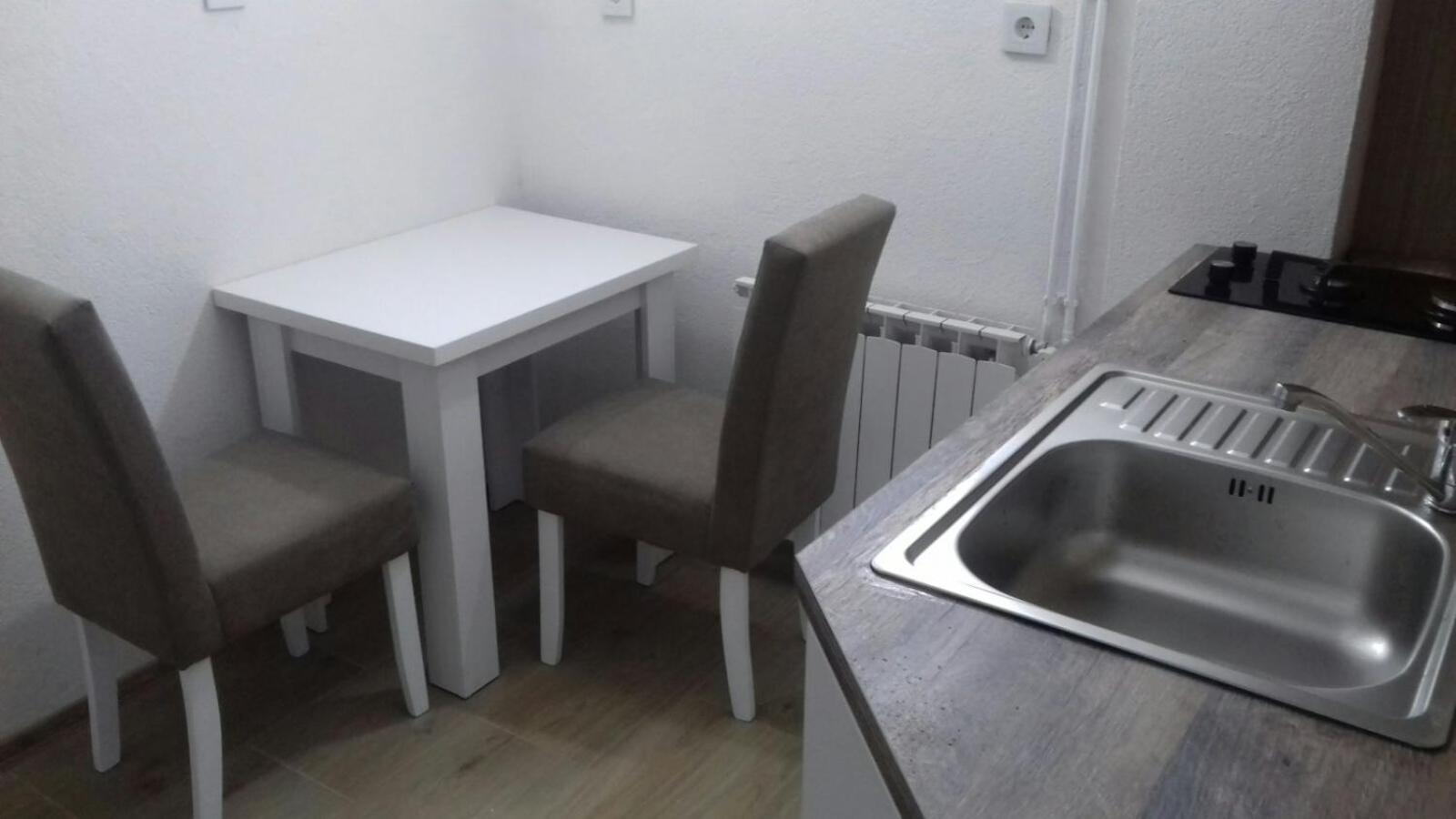 فندق Modern&Cozy Bosnian House With Garden+Free Parking سراييفو المظهر الخارجي الصورة