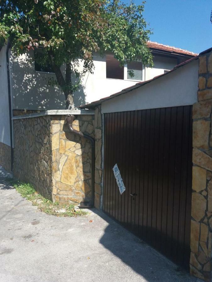 فندق Modern&Cozy Bosnian House With Garden+Free Parking سراييفو المظهر الخارجي الصورة